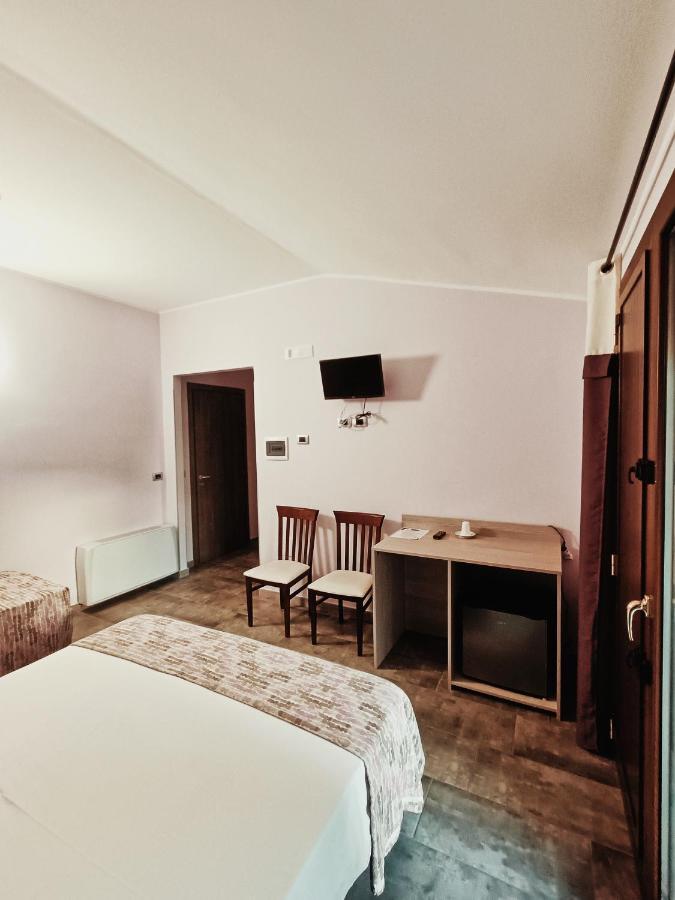 Agriturismo - B&B "La Funicolare" Francavilla Marittima Bagian luar foto